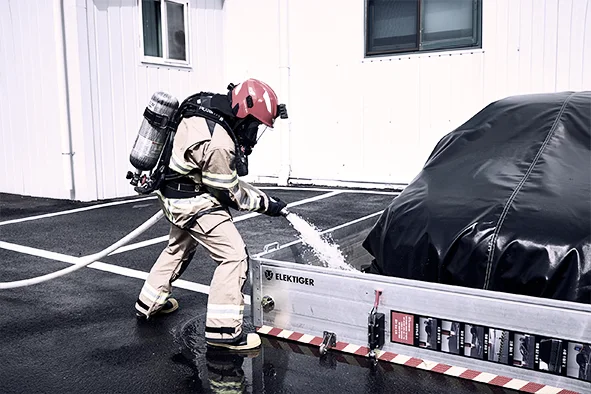 M10 · M119 – Complete Fire Suppression